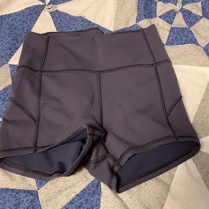 Lululemon spandex shorts size 4